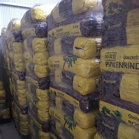 36 x 60 Liter Sack Pinienrinde - Piniendekorrinde 25-50 mm Körnung grobkörnig - Heckenpflanzen Thelen